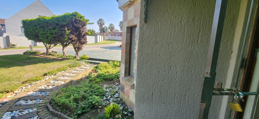3 Bedroom Property for Sale in Dana Bay Western Cape